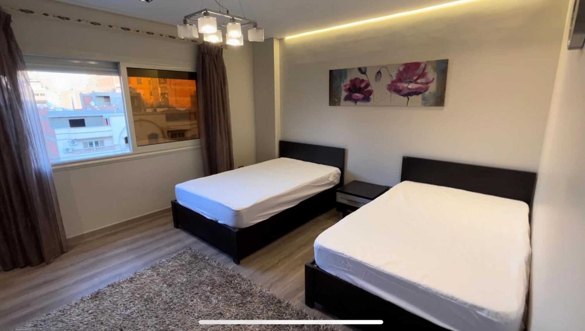 Apartment Newly Finished Furnished With Parking Spot For Families *